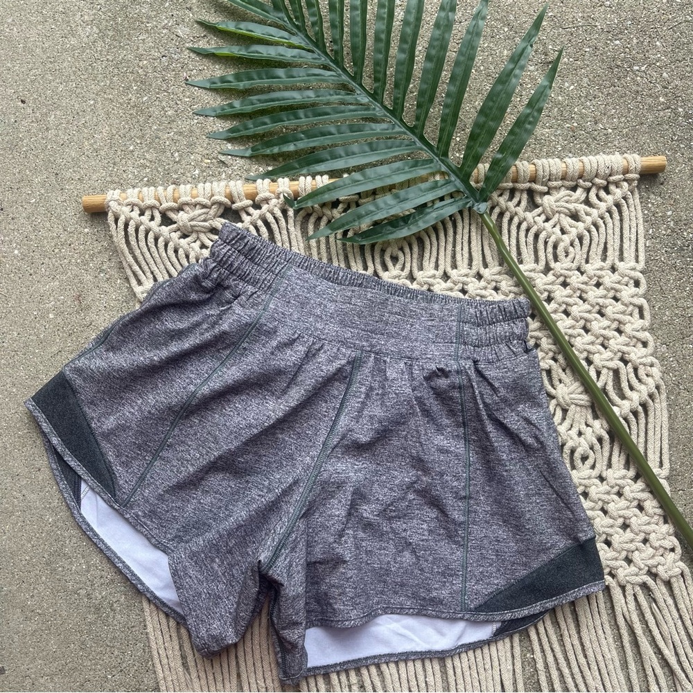 Lululemon Hotty Hot Shorts Size 4 Tall